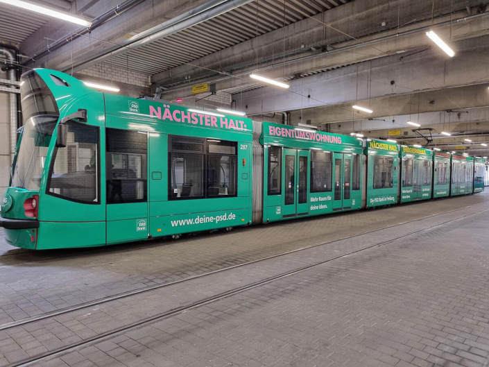 PSD_Straßenbahnbeklebung